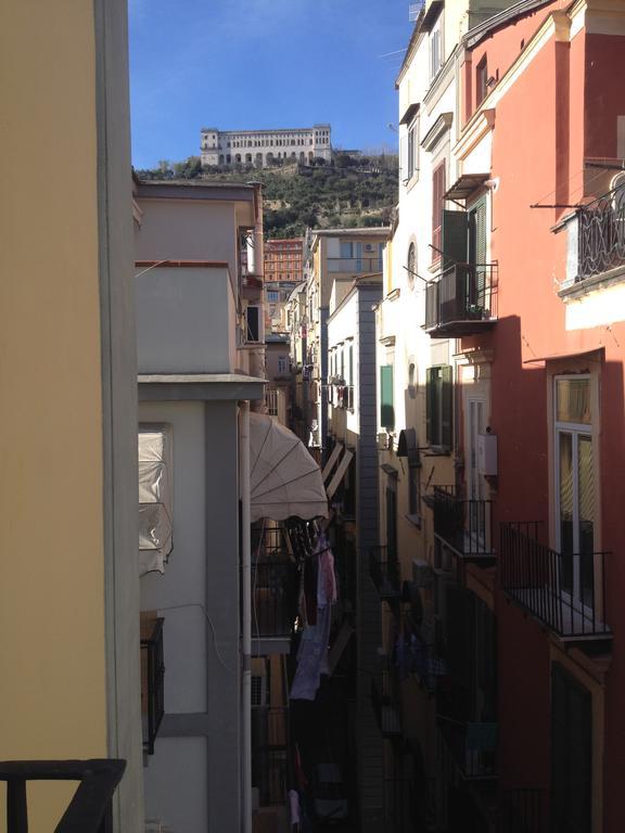 Toledo Suite نابولي المظهر الخارجي الصورة
